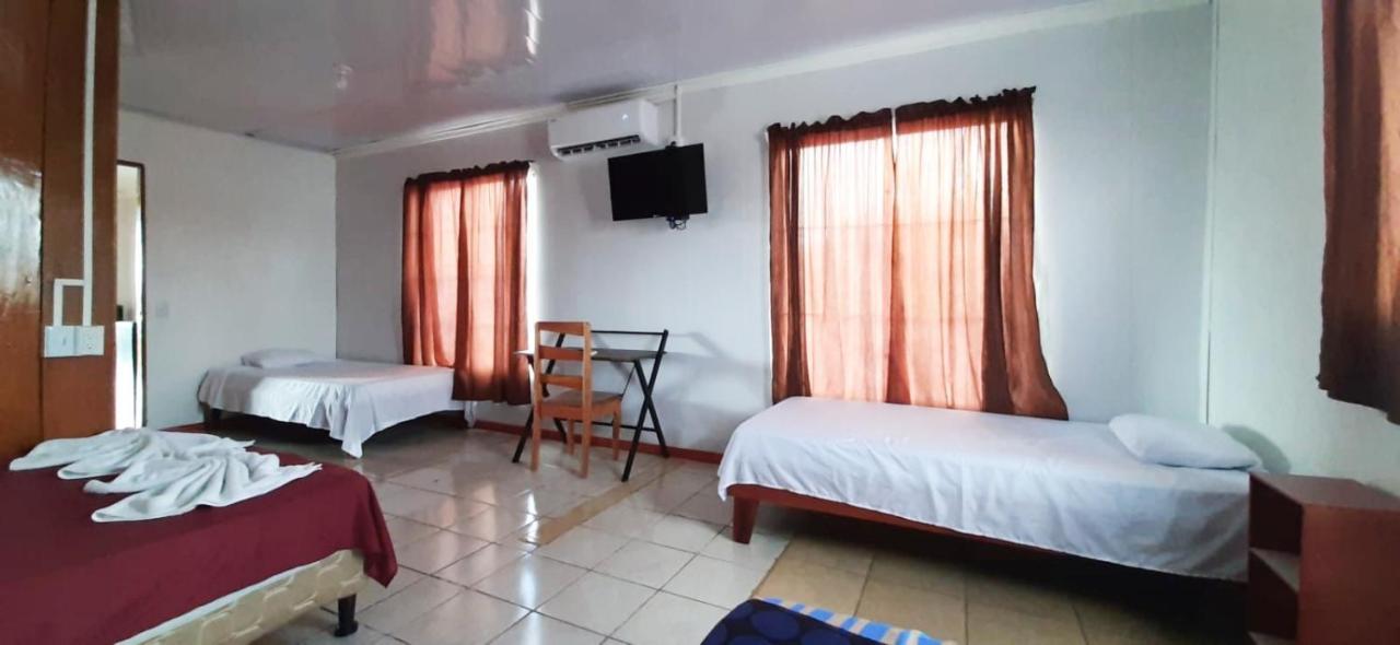 Apartamentos Villa Arenal #3 La Fortuna Luaran gambar