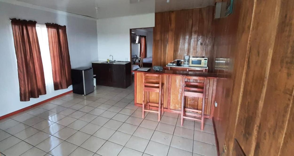 Apartamentos Villa Arenal #3 La Fortuna Luaran gambar