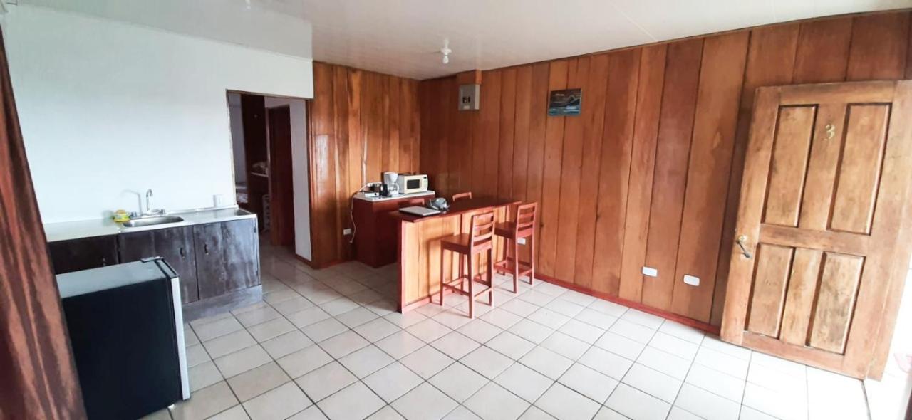 Apartamentos Villa Arenal #3 La Fortuna Luaran gambar