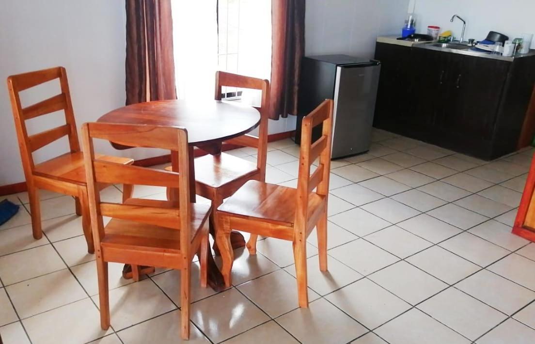 Apartamentos Villa Arenal #3 La Fortuna Luaran gambar