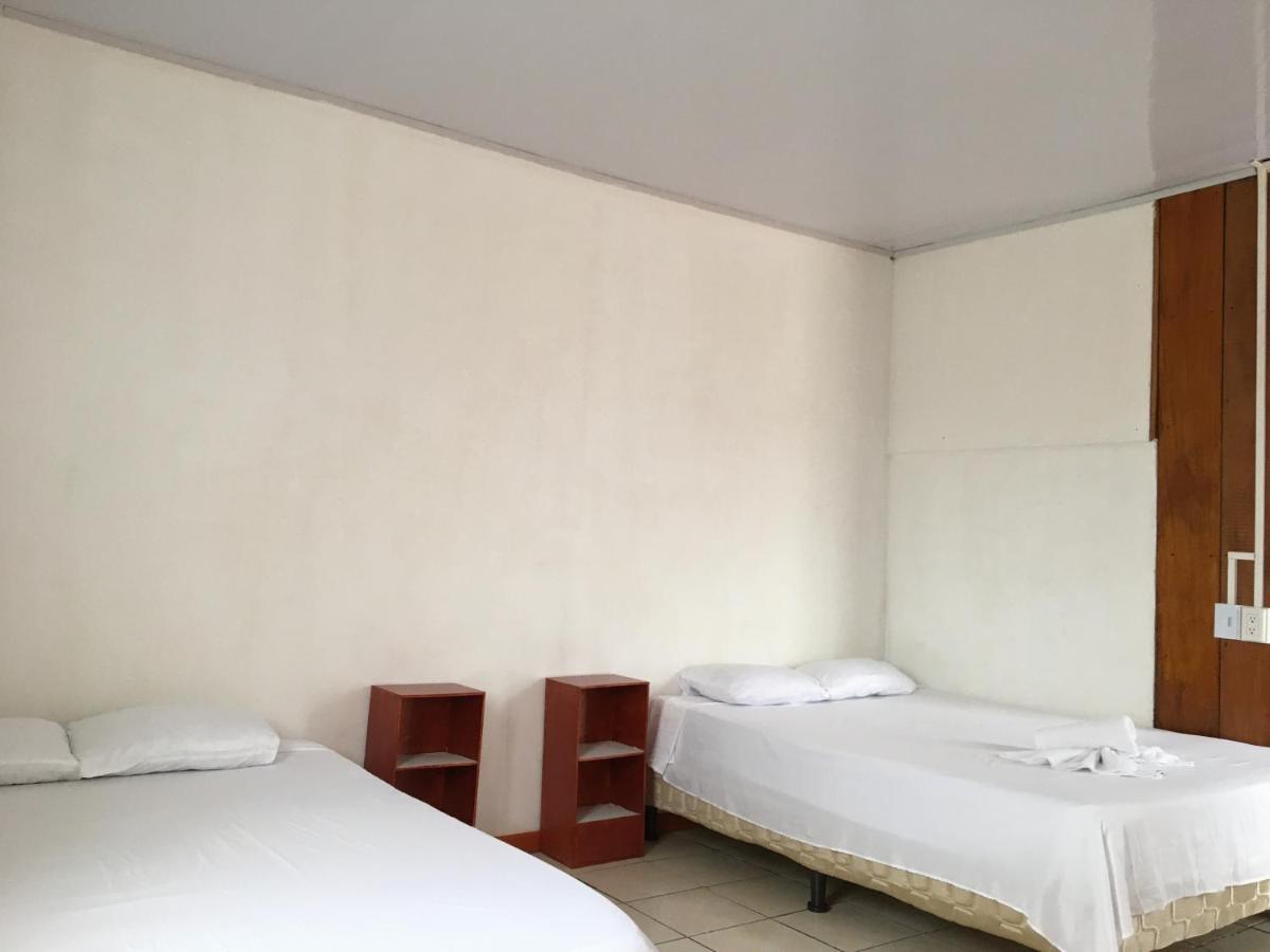 Apartamentos Villa Arenal #3 La Fortuna Luaran gambar